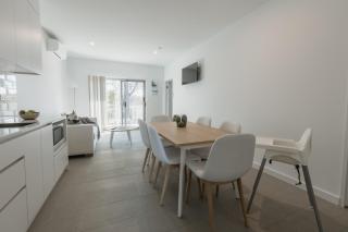 Beach & Bay Stay Motel - 9