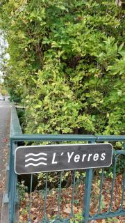 Chalet FLEUVE avec Parking-Barbecue - Yerres - 8