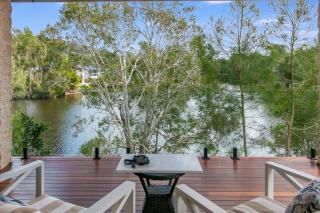 Livin' on Island Time - Waterfront 4BR by uHoliday - 9