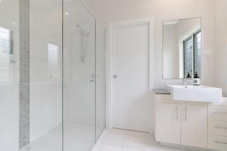 Livin' on Island Time - Waterfront 4BR by uHoliday - 8