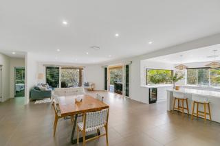 Livin' on Island Time - Waterfront 4BR by uHoliday - 3