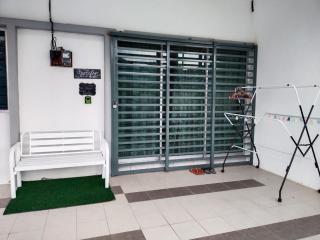 WAFID HOMESTAY SERI ISKANDAR - 1