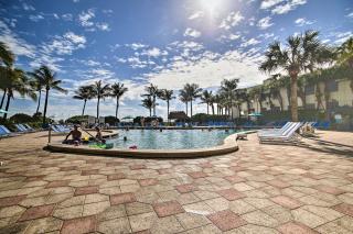 Ocean-View Balcony Beachfront Hollywood Apt! - Hollywood - 9
