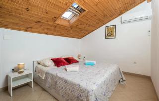 2 Bedroom Gorgeous Home In Susak - 9