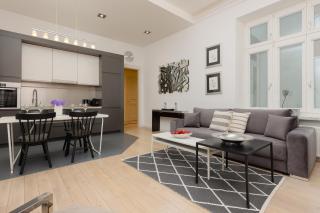 Western Side of Vistula River Apartment Radna by Noclegi Renters - Warsaw - 0