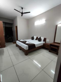 Hotel Crown Inn - Dhārwād - 4