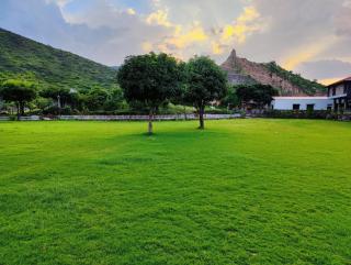 The Divine Hills Resort - Nāi - 1