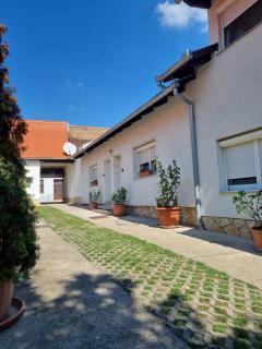 Hungaria Apartments - 2