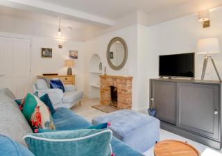 Flat 1 Eversley Cottage - 8