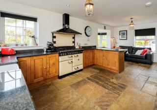 Drws y Llan - Llanengan - 2