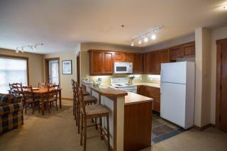 3221 - Three Bedroom Standard Powderhorn Lodge condo - Solitude - 1