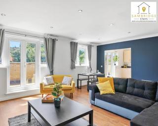The Penthouse 3 Bedroom Apartment by Sambridge Stays - Watford - 4
