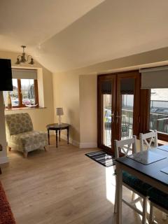 Kennys apartment - Milford Haven - 1