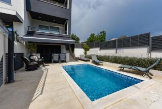 Villa Azzuro with jacuzzi and pool - Sveti Filip i Jakov - 1