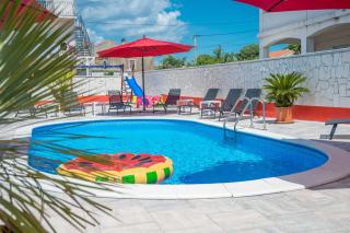 XXXL Villa Ancora with heated pool - Turanj - 9