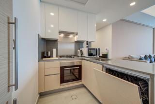 Palm Jumeirah with Beach Access l Spacious 2BR l Mina Azizi - 7