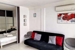 HENRI CAMILLE REAL ESTATE - Rouaze - Studio 50m Croisette - Cannes - 5