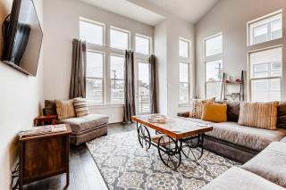 Fam Friendly 5 Bed Home Blocks To Pearl/Riverwalk! - San Antonio - 0
