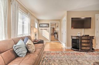 Tranquil Swansea Retreat with Fire Pit and Grill! - 7