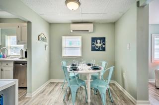 Picturesque Duplex Unit, half Mi to the Beach! - Oak Island - 2