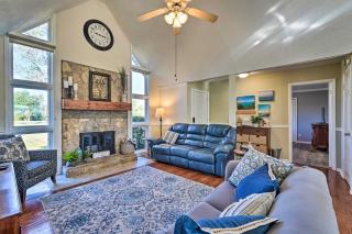Southport Getaway with Private Pool about 15 Mi to PCB! - - 5
