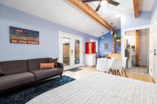Adorable & Pet Friendly-Close to U and Downtown! - Salt Lake City - 3