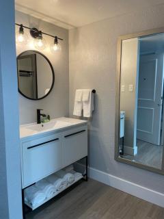 The Hermitage Inn and Taphouse - 2