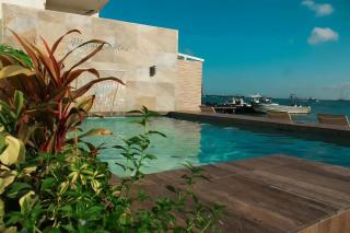 Bartolome Oceanfront Suites - 1
