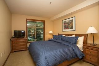 3205 - Two Bedroom Standard Powderhorn Lodge condo - 4
