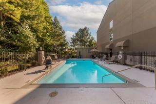 Best Western Plus Russellville Hotel & Suites - Russellville - 9