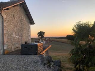 Maison isolée avec piscine privée et spa, Charente - FR-1-653-4 - Montignac-le-Coq - 5