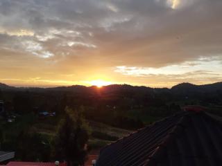 ต้นค้อ สวีทโฮม - Khao Kho - 2