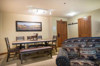 3220 - Two Bedroom Standard Powderhorn Lodge condo - Solitude - 4