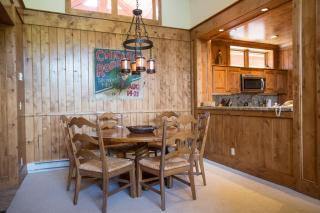 4416 - Two Bedroom Deluxe Creekside Condominiums condo - 9