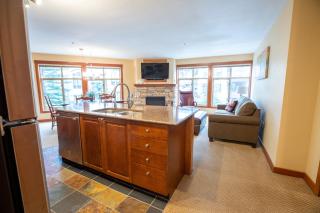 3305 - Two Bedroom Deluxe Powderhorn Lodge condo - Solitude - 0
