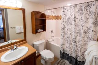 3201 - Two Bedroom Standard Powderhorn Lodge condo - Solitude - 2