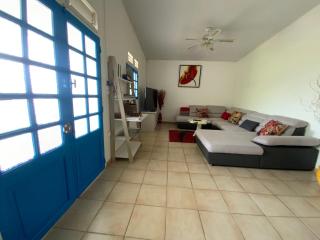 Grande villa climatisée,jardin, ideale famille, groupe amis, proche port de peche,littoral - Le Diamant - 6