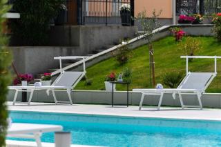 Luxury Villa Maria with large pool - Suhovare - 4