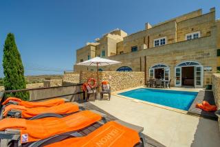 Hanini Holiday Home - 0