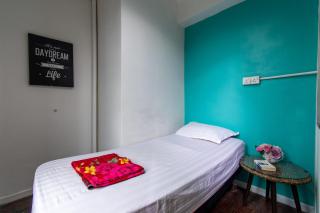 Travel Hub Guesthouse - 4