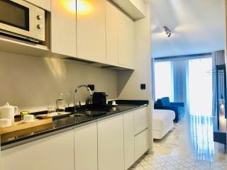 YOUROPO - Downtown - 2