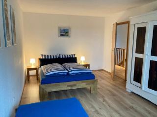 Thomsen - familienfreundliche Ferienwohnung mit großem Garten - Tarp - 9