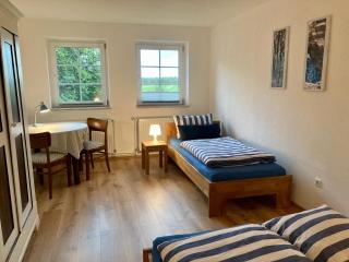 Thomsen - familienfreundliche Ferienwohnung mit großem Garten - Tarp - 4