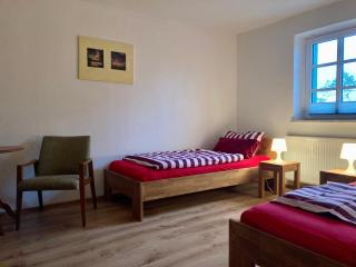 Thomsen - familienfreundliche Ferienwohnung mit großem Garten - Tarp - 3