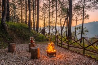 StayVista at The Village Walk with Viewing Deck - Almora - 0
