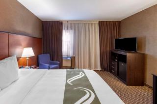 Quality Inn Toronto Airport - Mississauga - 1