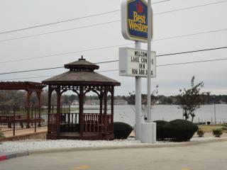 Best Western Lake Conroe Inn - 2