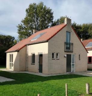 Vakantiehuis 6pers op park 't Broeckhuys in Ewijk groot Zwemplas in het land van Maas & Waal niet voor arbeidsmigranten - Ewijk - 0
