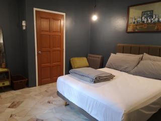 REQUELstore - Sungai Pelik - 2
