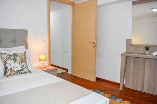 La Maison Plakes 3 BDR Apt - Città di Skiathos - 8